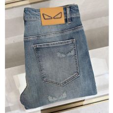 2026爆買い大人気 フェンディ FENDI NZKFEN043 ジーンズ デニムパンツ 抜群な楽チン感ある大定番 ブランドスーパーコピー 激安専門店