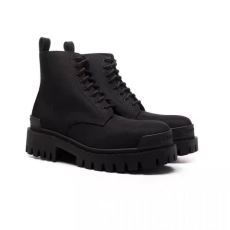 バレンシアガ BALENCIAGA デザイン性の高い NXIEBAL030 シューズ ショートブーツ カジュアルシューズ VOGブランドスーパーコピー 2026年モデル入荷