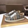 一番人気の新作はこれ シューズ スニーカー カジュアルシューズ 2色可選 バーバリー BURBERRY 2026お買い得品質保証 NXIEBU050 VOGブランドスーパーコピー