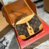 ブランドコピー専門店 ルイ ヴィトン LOUIS VUITTON ショルダーバッグ 2024春夏 ◆モデル愛用◆ 