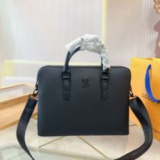 ルイ ヴィトン LOUIS V...