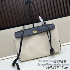2025最新入荷 バレンシアガ...