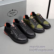 洗練を十分に演出する プラダ ...