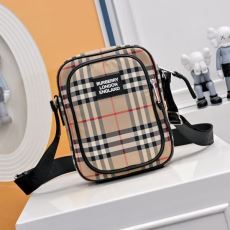2025新款 BURBERRY...
