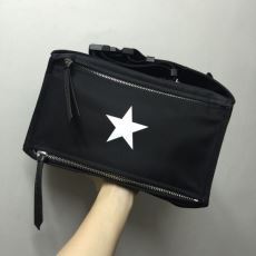 店舗で人気満点 GIVENCH...