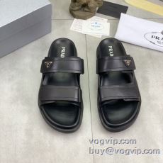 2025お買い得新品 プラダ ブ...