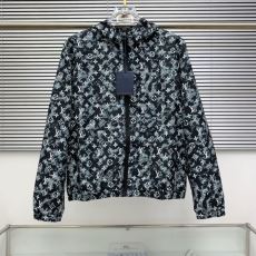 ルイ ヴィトン LOUIS V...