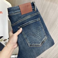 ジーンズ 2025年モデル入荷...