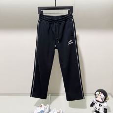 2025最新入荷 バレンシアガ...