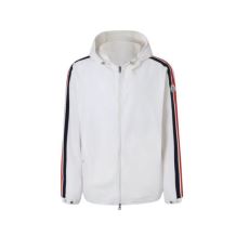 2025割引セール モンクレー...