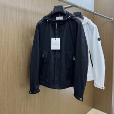 一番人気の新作はこれ モンクレ...