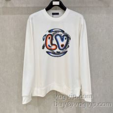 ルイ ヴィトン LOUIS VUITTONブランド 偽物 通販 WTLV394 個性的なデザ プルオーバーパーカー 2025最新入荷