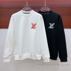 プルオーバーパーカー 2025爆買いセール ルイ ヴィトン スーパーコピー WTLV409 2色可選 スタイリッシュな印象