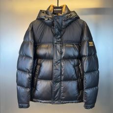 高級感を引き立てる バーバリー...