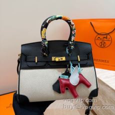 スタイリッシュな印象 エルメス...