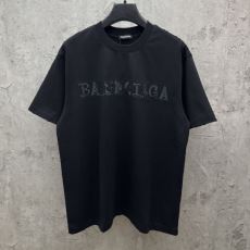 数に限りがある バレンシアガ BALENCIAGAスーパーコピー 激安 NXZBAL039 半袖Tシャツ 2色可選 2026春夏新作