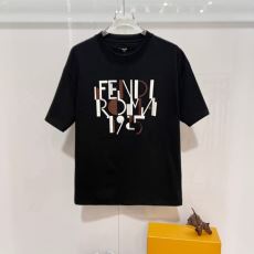 半袖Tシャツ フェンディ 偽物...
