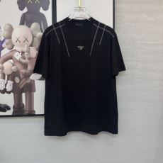 絶大な人気を誇る プラダスーパ...