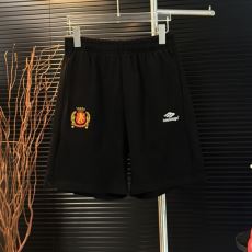 注目のアイテム バレンシアガ BALENCIAGAブランドスーパーコピー 2026高級品 通販 DKBAL021 ショートパンツ ビーチパンツ 2色可選