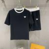 2026最安値高品質 プラダスーパーコピー NXZPR068 海外限定ライン 上下セット 半袖Tシャツ 3色可選