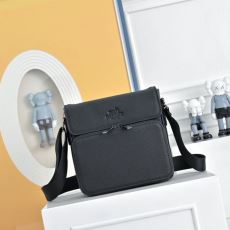 活用できるアイテム ショルダーバッグ 斜め掛けバッグ メンズバッグ エルメス HERMESスーパーコピー 2026驚きの破格値安い NBAGHE020 4色可選