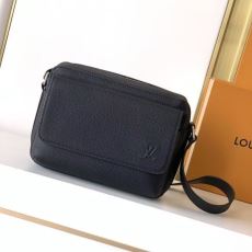 SALE!今季 ルイ ヴィトン LOUIS VUITTONス...