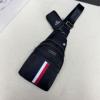 プラダ PRADA偽物ブランド 2026爆買い豊富な NBAGPR041 ショルダーバッグ 斜め掛けバッグ メンズバッグ 5色可選 魅力的
