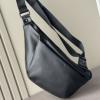 プラダ PRADAブランドスーパーコピー NBAGPR043 売れ筋のいい ショルダーバッグ 斜め掛けバッグ メンズバッグ 2026爆買い豊富な
