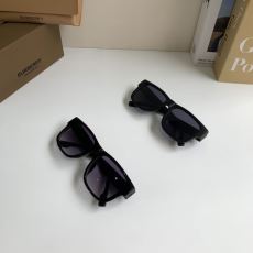 バーバリーブランド 偽物 通販...