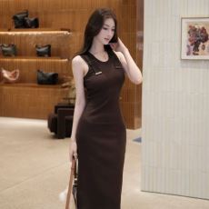 2026春夏季超人気 ロエベスーパーコピー 激安 LYQ00...