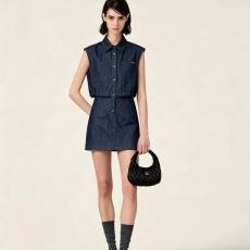 ミュウミュウ MIUMIUスーパーコピー 2026お得大人気 LYQ013 レディース タンクトップ ワンピース