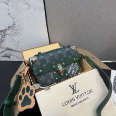 ルイ ヴィトンブランドコピー 2026HOT本物保証 WBAGLV502 ショルダーバッグ レディースバッグ 日本未入荷モデル