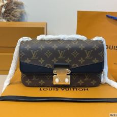 ルイ ヴィトンLOUIS VU...